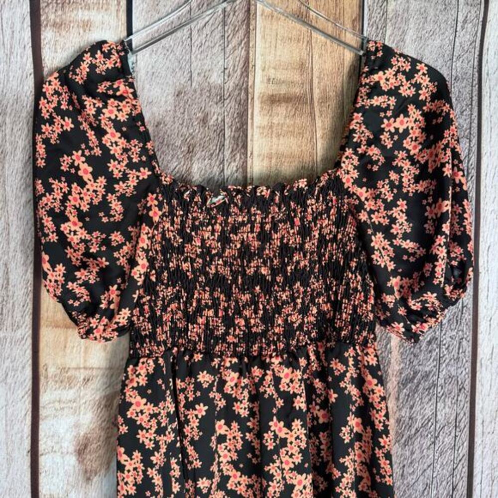 Resa Dress Blake Mini in Daisy Floral Puff Sleeve Smocked Cottagecore Small Chic - Picture 3 of 8